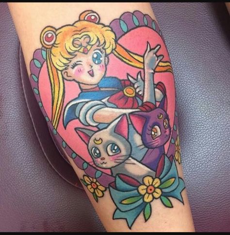 Beautiful sailor moon neo traditional tattoo idea Sailor Moon Tattoo Ideas, Uñas Sailor Moon, Gnarly Tattoos, Feminism Tattoo, Pastel Tattoo, Tattoo Pics, Sailor Moon Tattoo, Idea Tattoo, Tattoo Zeichnungen