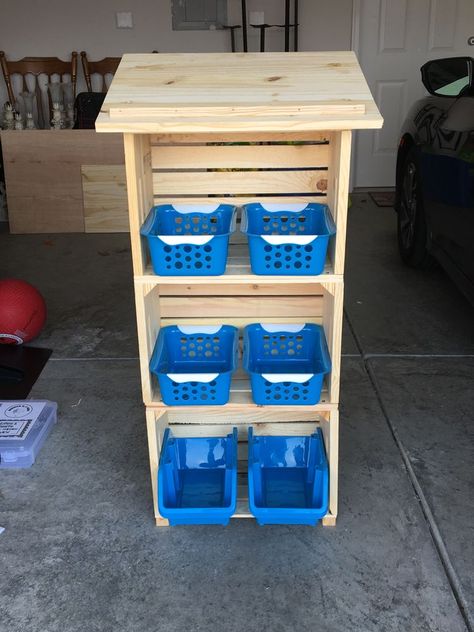 DIY crate podium Diy Classroom Bookshelves, Diy Podium Teacher, Diy Teacher Podium, Crate Checkout Stand, Teaching Podium, Podium Design Stand Ideas, Diy Podium, Classroom Podium, Teacher Furniture