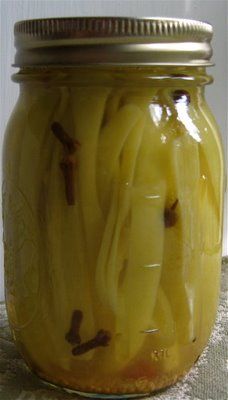 Pickled Hungarian Wax Peppers Canning Hungarian Wax Peppers, Hungarian Hot Peppers In Oil Recipe, Hungarian Wax Pepper Recipes, Hungarian Wax Peppers, Hungarian Peppers, Peppers Pickled, Wax Peppers, Making Pickles, Canning Peppers