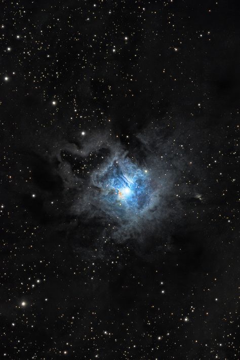 Space Real Photos, Nasa Galaxy Pictures, Astrophotography Aesthetic, Space Aesthetic Painting, Nebula Aesthetic, Iris Nebula, Astronomy Aesthetic, Stars In Space, Space Pics