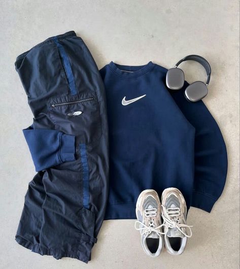 Mens Streetwear Aesthetic, Y2k Nike, Pants Cute, Shoes Outfit Fashion, Guys Clothing Styles, Mens Outfit Inspiration, 90s Streetwear, Cool Outfits For Men, Simple Trendy Outfits