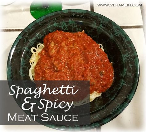 Sausage Meatballs Recipes, Healthy Baked Snacks, Meat Ideas, Meat Sauce Recipe, Spicy Spaghetti, Dinner Menu Ideas, Recipes With Ground Beef, Spaghetti Meat Sauce, Meat Sauce Recipes