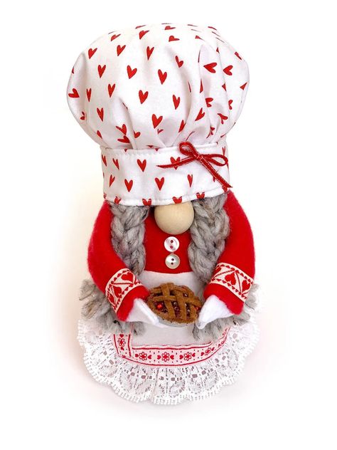 Free Gnome Patterns Diy, Cute Diy Gift Ideas, Chef Gnomes, Valentines Gnomes, Spring Mesh Wreaths, Female Gnome, Diy Gnome, Gnome Tutorial, Gnome Pattern