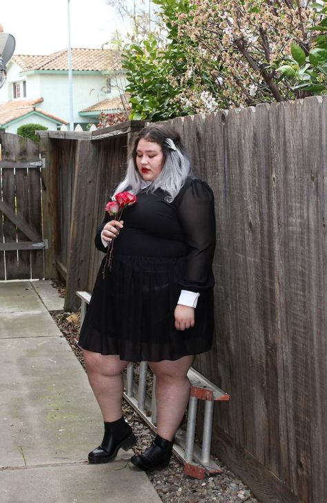 Fat Goth Girl, Fat Goth, Plus Size Alt Fashion, Plus Size Goth, Play Dress Up, Goth Beauty, Goth Girl, Model Inspo, New Blog Post