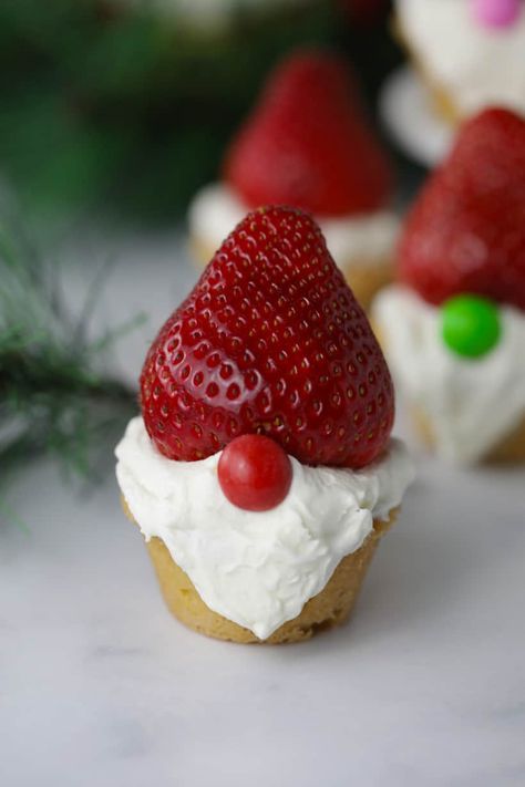 Christmas Appetizers, Jul Mad, Homemade Buttercream, Idee Pasto, Christmas Food Desserts, Xmas Food, Christmas Party Food, Deilig Mat, Christmas Snacks