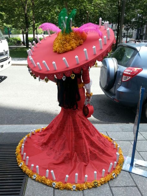 Book Of Life Costume, To My Boyfriend, Amazing Halloween Costumes, Mexican Wedding Dress, The Book Of Life, Wedding Dresses For Kids, Spanish Club, Holloween Costume, Cute Couple Halloween Costumes