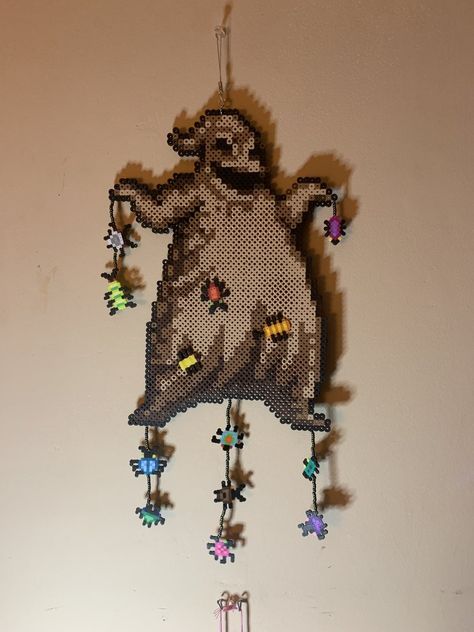 Melted Beads Designs, Pentagram Perler Beads, Oogie Boogie Perler Bead Pattern, Perler Bead Ghostface, Perler Designs Ideas, Art The Clown Perler Beads, Plague Doctor Perler Beads, Skeleton Perler Bead Patterns, Oogie Boogie Perler Beads