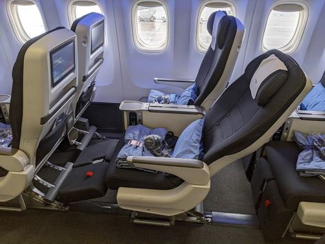 Is It Worth It To Fly British Airways Premium Economy? – Forbes Advisor Premium Economy, British Airline, Economy Seats, First Class Flights, Sail Life, Best Travel Credit Cards, Cheap Airline Tickets, Cheap Airfare, Book Cheap Flights