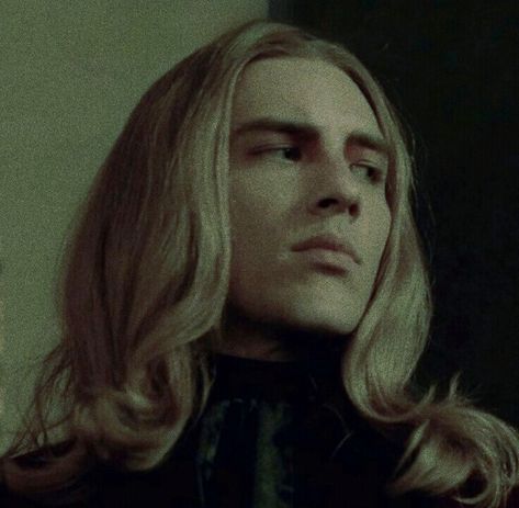 #luciusmalfoy #youngluciusmalfoy #younglucius #lucius #harrypotter #marauders #codyfern #michaellangdon Croquis, Hot Lucius Malfoy, Antonin Dolohov Fan Cast, Lucis Malfoy, Draco Malfoy Face Claim, Lucius Malfoy Fan Cast, Rodolphus Lestrange Fancast, Lucius Malfoy Marauders Era, Lucius Malfoy Young