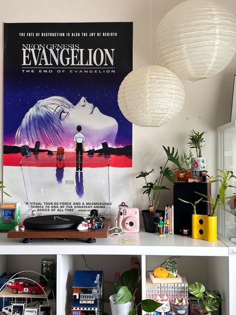 Vinyl Setup, Aesthetic Shelf, Shelf Aesthetic, Kallax Shelf, Otaku Room, Bedroom Decor Cozy, Romantic Bedroom, Walls Room, Living Room Inspo