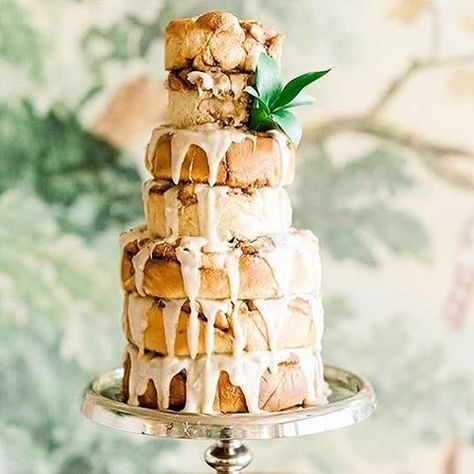 Our kind of dessert 😛💕 Cinnamon roll cake by @groovydeliciousness photographed by @haleyrichterphoto ⠀⠀⠀⠀⠀⠀⠀⠀⠀ . ⠀⠀⠀⠀⠀⠀⠀⠀⠀ #bridalmusings #bmloves #weddingeditors #wedding #bride #engaged #ido #ohwowyes #thatsdarling #pursuepretty #postitfortheaesthetic #imengaged #cinnamonroll #cinnamonrollcake #weddingcake #weddingcakes #cake Cake Replacement Ideas, Autumn Wedding Cakes, Bridal Shower Desserts, Wedding Cake Alternatives, Traditional Wedding Cakes, Traditional Wedding Cake, Shower Desserts, Cinnamon Roll Cake, Essense Of Australia