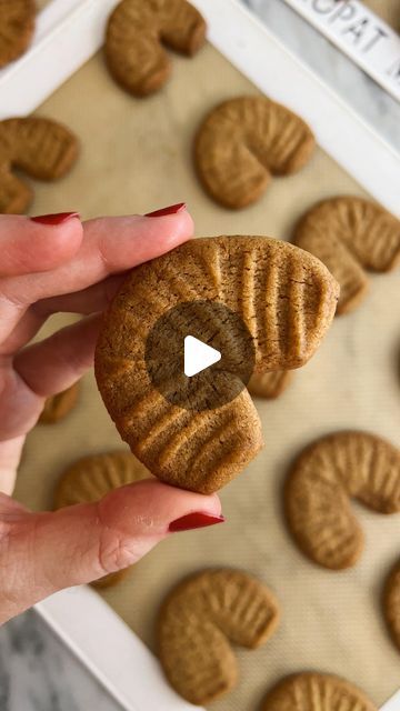 Horseshoe Cookies, Swedish Cookies, Special Cookies, Cookie Recipes Decorating, Cinnamon Girl, Spice Cookies, Golden Syrup, 7 Minutes, Food Words