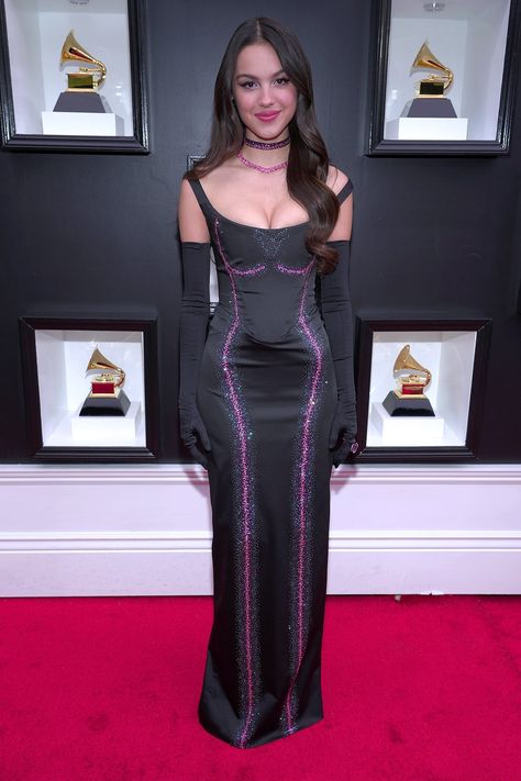 Grammy Red Carpet, Grammy Awards Red Carpet, Grammys Red Carpet, Black Gown, On The Red Carpet, Celebrity Look, Red Carpet Looks, Olivia Rodrigo, Grammy Awards