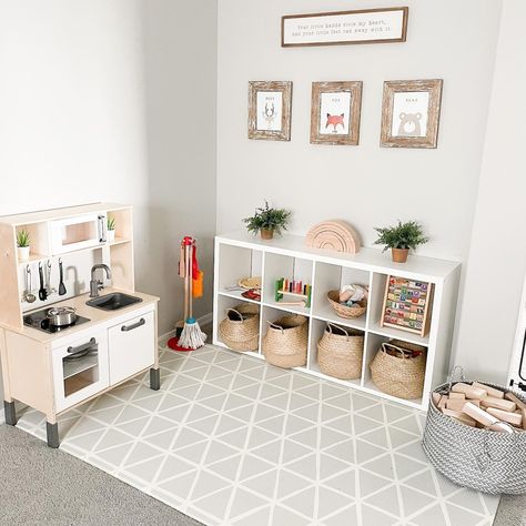 Small Kids Playroom, Playroom Decorating Ideas, Playroom Decor Ideas, Playroom Decoration, Small Playroom, Kids Rooms Inspo, Living Room Playroom, Baby Playroom, Play Kitchens