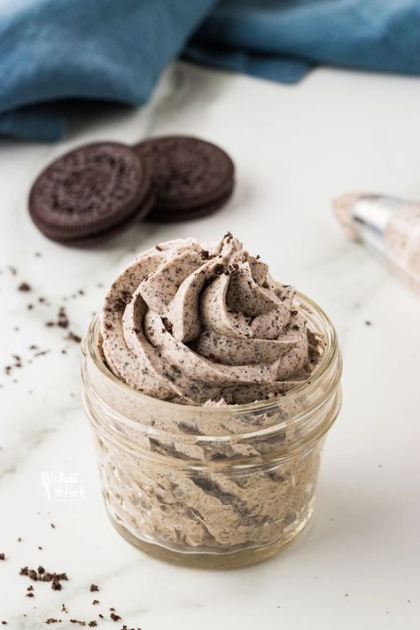 Gluten Free Cookies and Cream Frosting (Oreo Frosting) - What the Fork Cookies And Cream Ganache, Fancy Bakery, Gluten Free Oreos, Cookies And Cream Frosting, Cookies And Brownies, What The Fork, Oreo Frosting, Homemade Oreos, American Buttercream