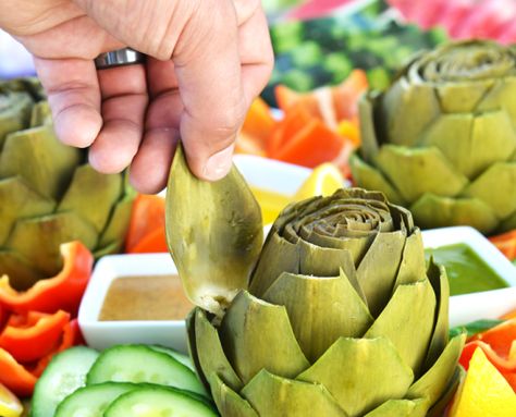 This Whole30 Artichoke Platter is the perfect appetizer to bring to a potluck or barbecue this summer or any time of the year! Kale Sweet Potato, Street Corn Dip, Bacon Kale, Mexican Street Corn Dip, Grilled Sweet Corn, Potato Toast, Sweet Potato Toast, Corn Dip, Plantain Chips