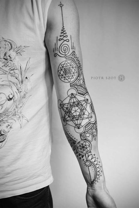 Geometrisches Mandala-Tattoo #geometric #spiritual #mandala #pioyr #szot #tattoo #ink #inked #b&w #schwarzweiß #schwarzundweiß #blackandwhite #art #kunst Kunst Tattoos, Unalome Tattoo, Sacred Geometry Tattoo, Geometry Tattoo, Geometric Sleeve, Tattoos Geometric, Spiritual Tattoos, Mandala Tattoo Design, Home Tattoo