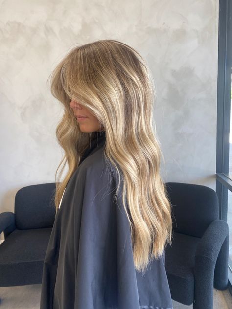 Balayage, Blond Highlights In Blond Hair, One Colour Blonde Hair, Blonde Balayage Partial, Blonde Highlights With Strawberry Blonde, Dirty Blonde Hair Inspo Color, Blending Roots With Blonde Hair, Hairstyles For V Neck Top, Grown In Blonde