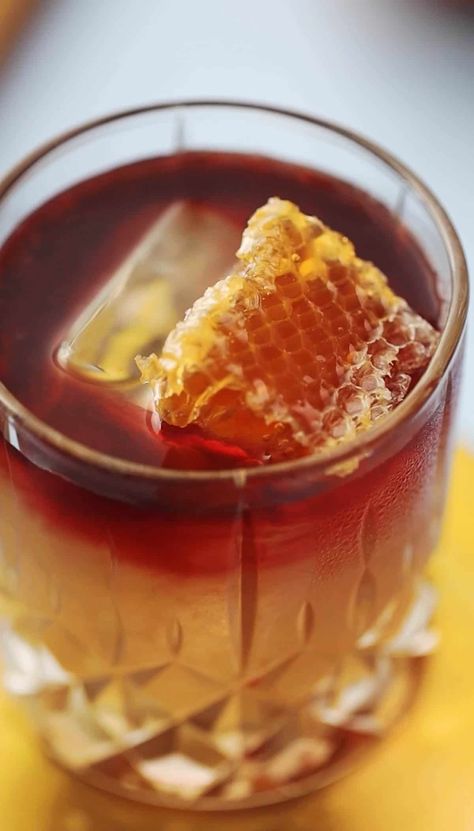 Closeup of honeycomb as a garnish in an LA Sour. New York Sour, Tangerine Juice, Sour Foods, Mixology, Drink Up, Fun Drinks, Honeycomb, Comb, Photo Shoot