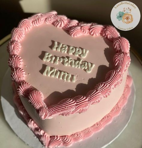 Simple Pink Heart Cake, Twenty One Heart Cake, Pink Heart Bday Cake, Cute Heart Cakes Aesthetic, Heart Cake Birthday Pink, Simple Vintage Cakes Birthday, Baby Pink Heart Cake, 13 Cake Ideas, Love Heart Birthday Cake