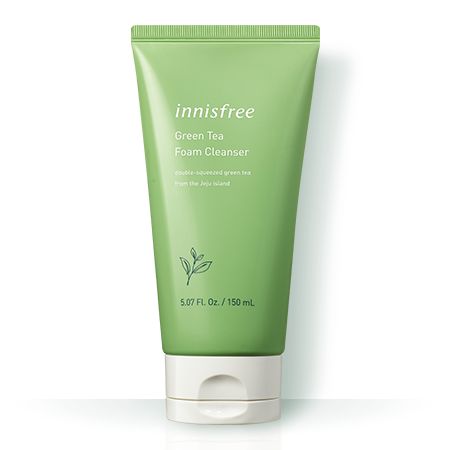 Green Tea Foam Cleanser::Refreshing and hydrating cleansing foam with Jeju green tea extract whisks away dirt and make-up leaving skin feeling clean, soft and supple. Innisfree Green Tea, Hydrating Cleanser, Organic Green Tea, New Cosmetics, Korean Cosmetics, Skin Cleanser Products, Gentle Cleanser, Green Tea Extract, Cleanser And Toner