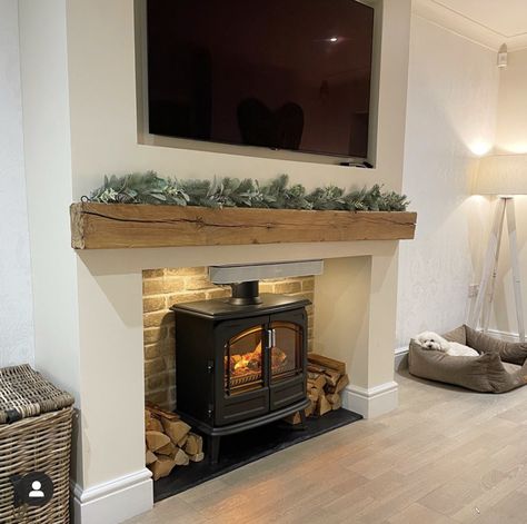 Wood Burner Fireplace, Wood Burning Stoves Living Room, Log Burner Living Room, Feature Wall Living Room, New House Living Room, Wood Stove Fireplace, Classy Living Room, Interior Home Decor, Living Room Decor Fireplace