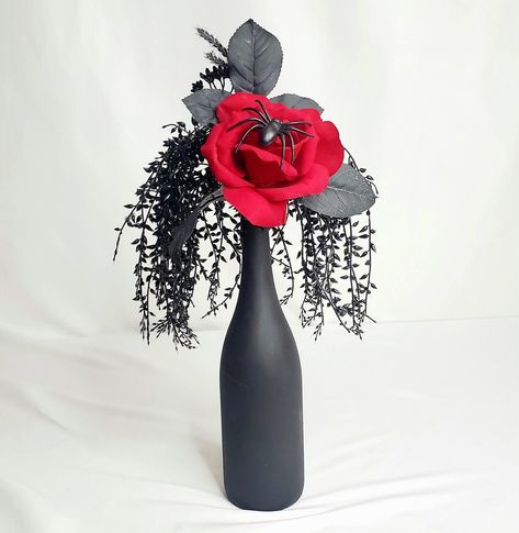 Excited to share the latest addition to my #etsy shop: Halloween Centerpiece Beautiful Red Rose with Creepy Spider and Cascading Black Foliage in Glass Vase https://etsy.me/3x0Y80h #black #halloween #red #funhalloween #trickortreat #subtlecreepy #halloweenparty #hallow Rip 20s, Black Centerpieces, Purple Wedding Centerpieces, Red Centerpieces, Creepy Spider, Mantle Shelf, Moon Wedding, Halloween Centerpiece, Flower Arrangements Simple