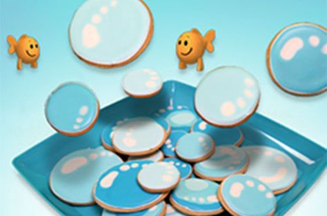 These Bubble Guppies cookies will have everyone swimming up to the cookie jar! Bubble Cookies, Shared Birthday Parties, Cookies Kids, Bubble Birthday Parties, Bubble Guppies Birthday Party, Mickey First Birthday, Bubble Guppies Party, Bubble Birthday, Bubble Guppies Birthday