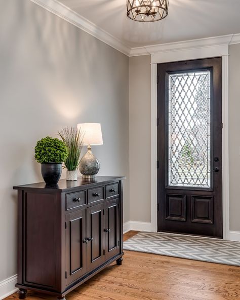 Is your entryway lacking style and functionality? It's time to give your foyer a fresh new look! These easy ideas can help transform your space. Entryway Light Fixture, Mini Lanterns, Modern Cottage, Light Fixtures Flush Mount, Led Flush Mount, Low Ceiling, Flush Mount Lighting, Transitional Design, Sloped Ceiling