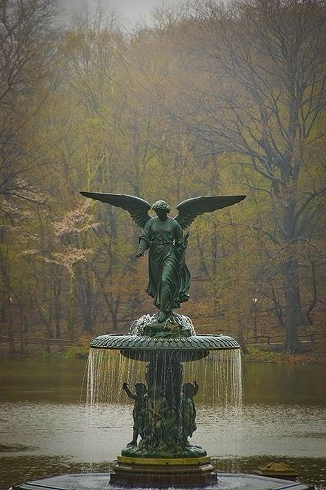 Famous Fountains, Beautiful Fountains, Ancient Greece Aesthetic, Pallas Athena, Bethesda Fountain, Central Park New York City, Statue Fountain, Cemetery Angels, Manor Garden