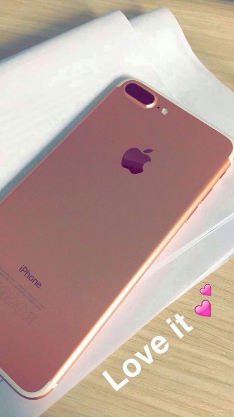 pinterest| @universexox ♏ Iphone 7plus Rose Gold, Gaining Independence, Rose Gold Aesthetic, Iphone Charging, Rose Gold Iphone, Apple Technology, Iphone Obsession, Apple Phone Case, Charging Dock