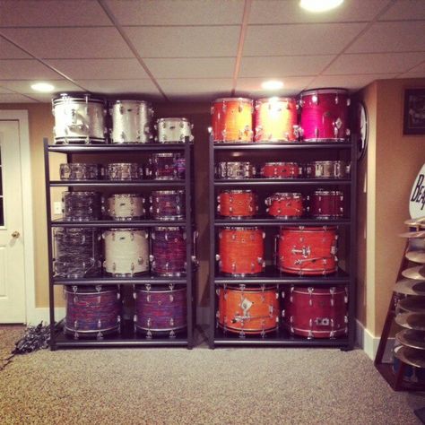 Great idea for drum storage and display.  Found on DrumForumOnline. Percussion Storage Ideas, Drum Storage Ideas, Drum Studio Ideas, Drum Room Ideas, Cymbal Storage, Music Room Organization, Drum Studio, Drum Storage, Instrument Storage