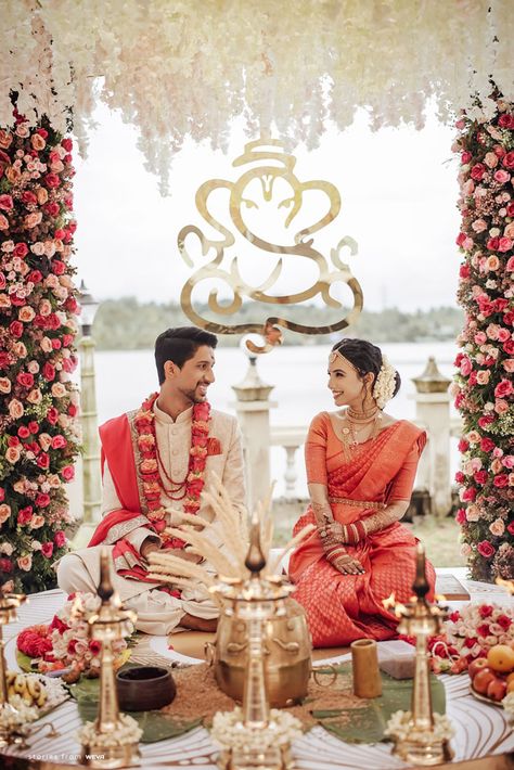 Traditional Hindu Wedding Photos - Aparna & Yash - Weva Photography Hindu Wedding Photos, Temple Wedding Photos, Hindu Wedding Decorations, Engagement Stage Decoration, Kerala Wedding Photography, Kerala Bride, Wedding Planning Decor, Hindu Bride, Temple Wedding