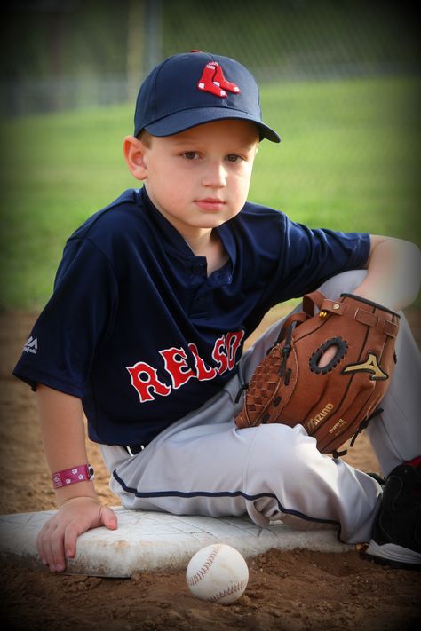 Baseball Team Pictures, Softball Photography, Softball Photos, Independent Day, Baseball Photography, Little League Baseball, Sport Portraits, Softball Pictures, Team Photography