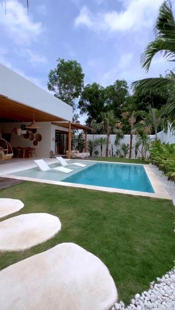 This villa is ideal for guests looking for a cozy and homey atmosphere as it is designed with a diverse concept of modern-tropical and rich in minimalist touch. Vegetable Garden Landscape, Raised Vegetable Beds, Beach Resort Design, Minimalist Beach House, Bingin Beach, Vegetable Beds, Functional Garden, Bali Style Home, Santorini House