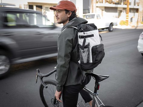 10 Best Bike Commuter Backpacks, Tested | CARRY BETTER Commuter Cycling, Cycling Bags Backpacks, Bike Commuter Style, Commuter Bike Style, Minimalist Bike, Bike Backpack, Bike Commute, Bike Commuting, Commuter Style