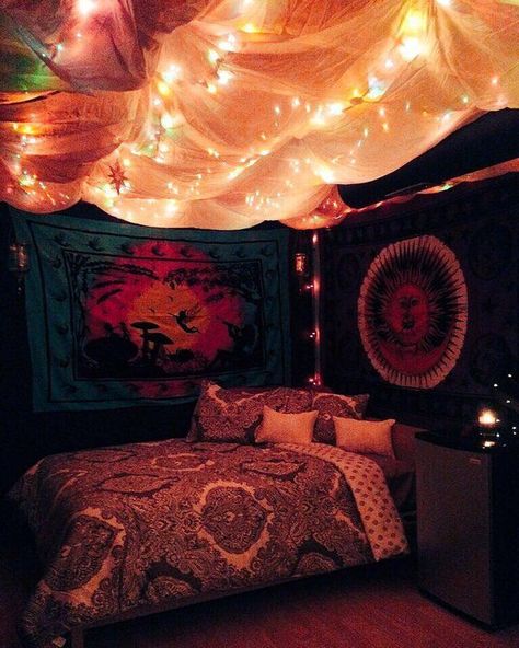 Hippy Bedroom, Hipster Bedroom, Hippie Room, Trippy Room, Hippie Bedroom, Hippy Room, Chill Room, Bohemian Bedroom Decor, Hippie Home Decor