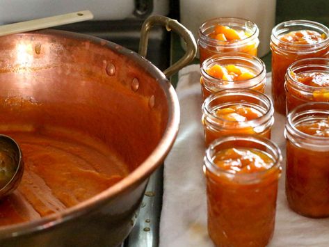 Jam Making 101: The Secrets to Getting Jam to Set Like a Pro Jam Making, Canning Jam, Canned Food Storage, Fresh Tomato Sauce, Jam Pot, Jam And Jelly, How To Make Jam, Home Canning, Serious Eats