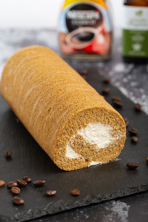 Coffee Swiss Roll + GIVEAWAY - The Missing Lokness Coffee Swiss Roll Recipe, Coffee Roll Cake, Coffee Rolls, Coffee Swiss Roll, Swiss Roll Recipe, Cooking Therapy, Bolu Gulung, Coffee Cake Recipes Easy, Swiss Rolls