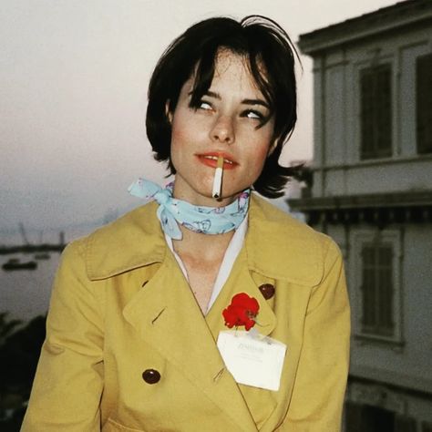 Parker Posey Clockwatchers, Parker Posey, Feel Inspired, 90s Fashion, Aesthetic Clothes, Style Icons, Baby Fashion, Dress To Impress, A Woman