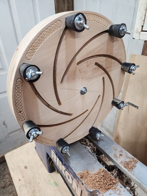 This is a digital file to make a longworth chuck for a lathe. This is used to hold projects in the center of your lathe. Made of wood, metal or hdpe of your choice. This file includes a .dxl, .svg and a file for directions of what I did to create my own. Wood Lathe Chuck, Metal Lathe Projects, Segmented Turning, Homemade Lathe, Woodturning Art, Lathe Chuck, Small Bathroom Layout, Wood Turning Lathe, Turning Projects