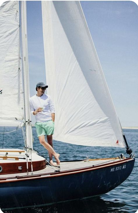 Sailing Fashion, Nautical Aesthetic, South Hampton, Preppy Mens Fashion, Preppy Men, Boat Fashion, Mens Casual Outfits Summer, Enjoy Yourself, Preppy Style Summer