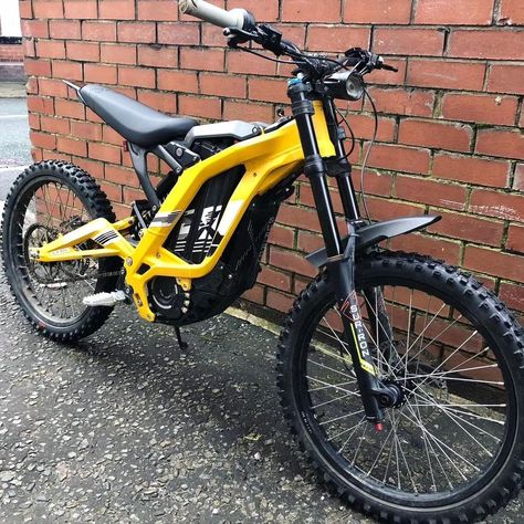 Dirtbike Wheelie, Custom Dirt Bike, Sur Ron, Boats Luxury, Electric Bikes, Yellow Colour, Bike Gear, Bike Shop, Bike Life