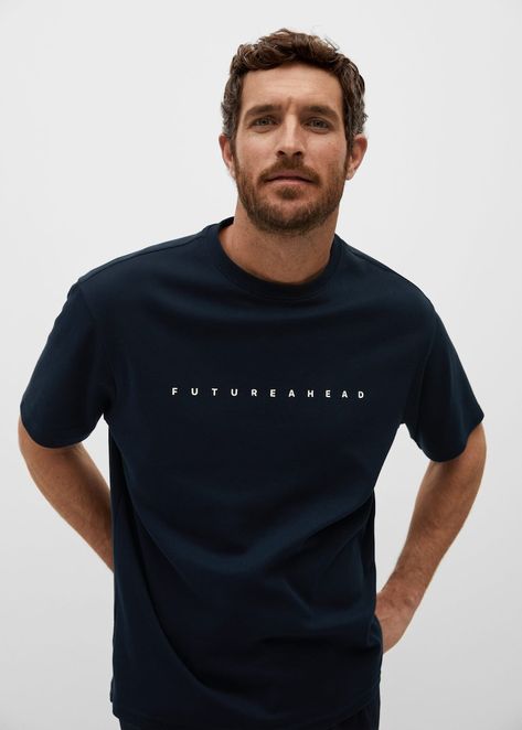 T Shirt Photography Ideas Men, Unisex T Shirt Design, Men’s Tshirt Designs, New T Shirt Designs For Men 2022, Trendy Shirt Designs For Men, Man Tshirt Design Ideas, Designer T Shirts For Men, Minimal Graphic Tee, Man Tshirt Ideas