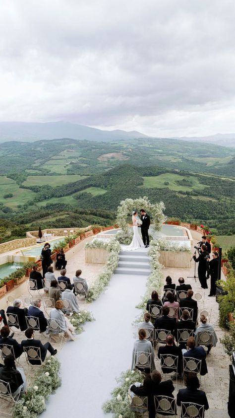 Castello Di Velona - Tuscany Wedding Venue Wedding Venues In Italy, Tuscany Wedding Venue, Luxury Castle, Brunello Di Montalcino, Castle Wedding Venue, Tuscany Wedding, In The Heart, Tuscany, Wedding Venue