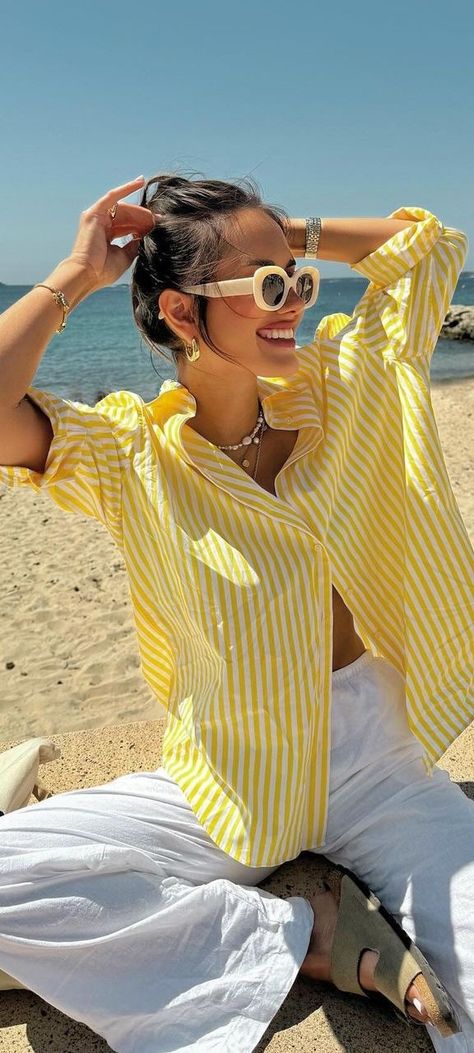 Insta Outfit Ideas, Spring Trends Outfits, Summer Holiday Outfits, Summer Plaid, Cotton Long Dress, Summer Yellow, Shirt Pant Set, Loose Shirt, Chic Sweaters