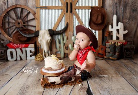 Photographer Flyers, Cowboy First Birthday, Jersey Cake, Rodeo Baby, Rodeo Birthday Parties, Cowboy Theme Party, Backdrops Kids, 1st Birthday Boy, Rodeo Party