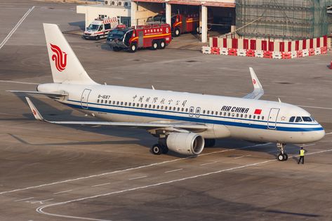 https://flic.kr/p/2d46uda | AIR CHINA A320-214(WL) B-1687 001 | 2019-01-26 MFM Spotting A320 Neo, China Airlines, Air China, Airbus A320, Air Lines, Spacecraft, Helicopter, Airlines, Aircraft