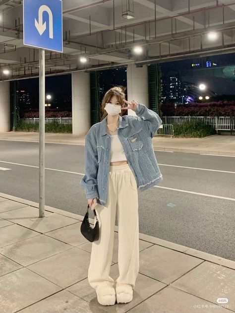 Cute Fashion Korean Casual Outfits, Korean Street Wear Women, Softie Aesthetic Outfits, Korea Fashion Winter, Cute Clothes Korean, Outfit Inspo Birthday, Spring Outfits Korea, Cute Asian Outfits, South Korean Fashion