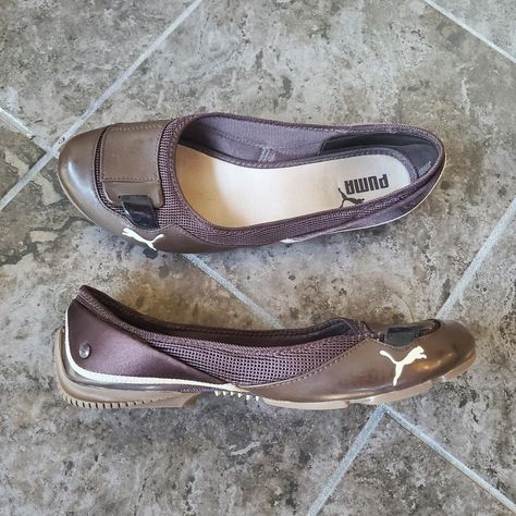 Y2K Puma sporty ballet flats Adorable athletic... - Depop Athletic Ballet Flats, Ballet Flat Sneaker, Vintage Ballet Flats, Adidas Ballet Flats, Sporty Ballet Flats, Vintage Puma Sneakers, Puma Ballet Flats, Puma Ballerina, Puma Flats